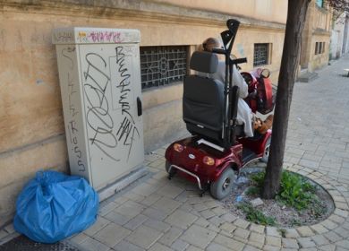 via Leuca inaccessibile ai disabili