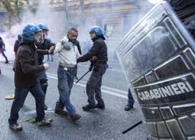 disordini partita coppa Italia 2014 a Roma 