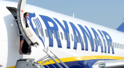 Volo Ryanair  da Bergamo a Oslo, spia segnala fumo in stiva: aereo rientra in aeroporto