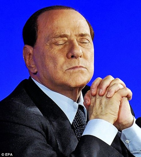 Berlusconi si addormenta al G20