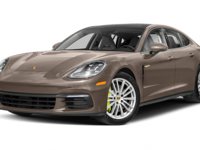 PORSCHE Panamera richiamata in officina