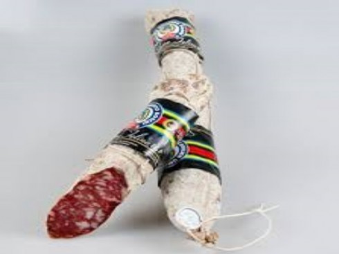 Salame Felino IGP 800 gr. Prodotto da Cavalier Umberto Boschi SPA. 