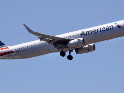 Spavento in volo. Falso allarme aereo in fiamme, volo American Airlines, Londra Heathrow - New York, fatto atterrare a Dublino