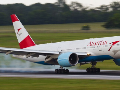 Vienna, odore di bruciato in cabina durante il volo. Atterraggio di emergenza per un aereo Austrian Airlines