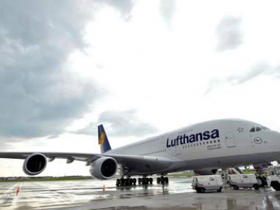 Fumo in cabina per un aereo Lufthansa, atterraggio prioritario