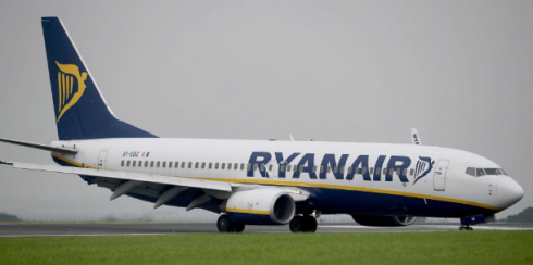 Ala si squarcia in volo, paura su volo Ryanair