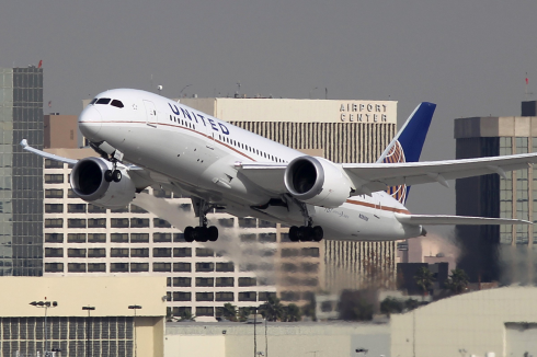 "Mayday carburante finito", volo della United Airlines effettua un atterraggio di emergenza a Sydney  	