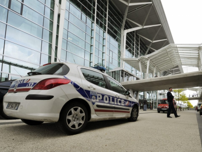 Aeroporto evacuato per un bagaglio abbandonato