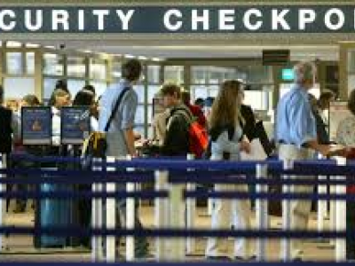 Check-in: tornano i liquidi nel bagaglio a mano. 