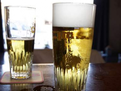 La birra sarà presto un lusso? Il clima fa correre i prezzi