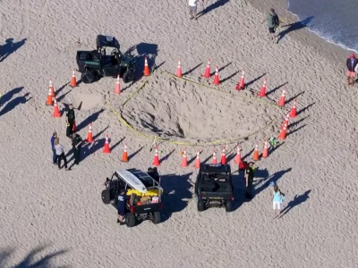 Choc negli Usa: una bambina muore in spiaggia sepolta in una buca dalla sabbia