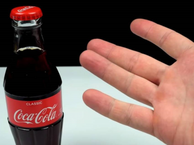 Allerta Coca Cola: maxi richiamo di numerosi lotti di bottigliette in tutta Italia: pericolo per i consumatori, non consumare.