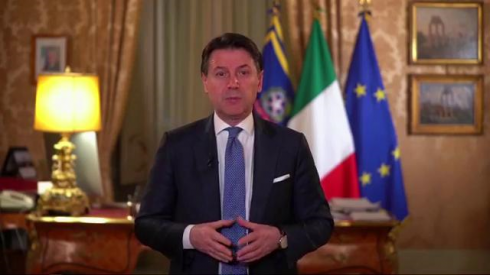 Premier Repubblica Ceca: governo italiano dovrebbe vietare ai propri cittadini di viaggiare all'estero. 