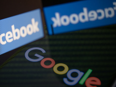 Facebook e Google dovranno pagare le testate giornalistiche per l'accesso alle loro notizie. 