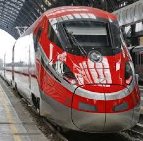 Macchinisti ubriachi, treno con 65 persone a bordo soppresso. È successo a Brescia