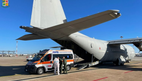 Covid, trasportata da Lecce a Brescia bimba di 6 mesi positiva in attesa di trapianto con "Super" Hercules dell’Aeronautica