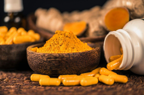 Integratori alimentari a base di curcuma associati a casi epatite. 