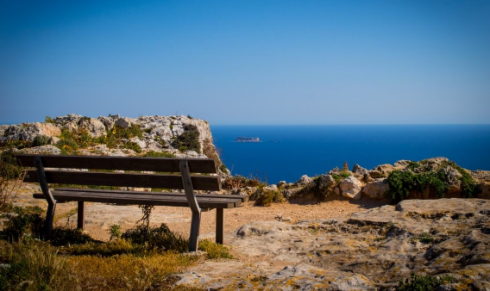 Malta: chef italiano muore cadendo dagli scogli