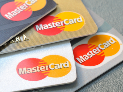 Tariffe eccessive commissioni carte di credito. Batosta dal Tribunale per Mastercard: condannata a rimborsare ogni cittadino del Regno Unito