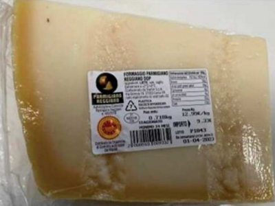 Allergene non dichiarato, richiamato Parmigiano Reggiano DOP 24 mesi per errore di etichettatura