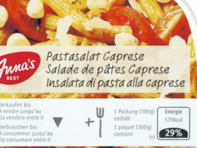 Frammenti di plastica bianchi, MIGROS richiama l'insalata di pasta alla caprese Anna's Best