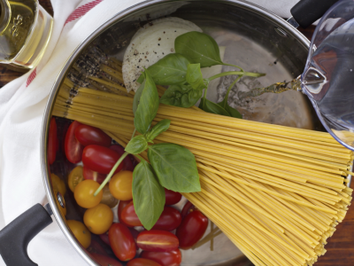 Pasta e farina regine della tavola nell’emergenza. 