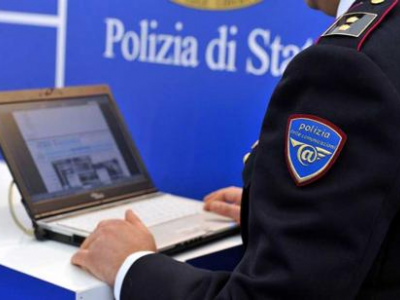 «I truffatori non vanno mai in ferie»: i consigli della Polizia Postale per farti trascorrere un’estate serena, anche online