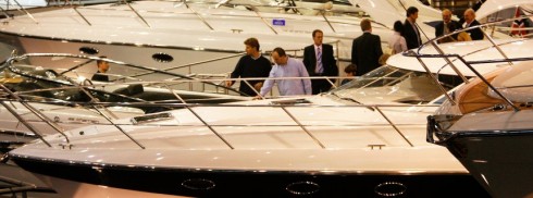 ricchi acquistano yacht