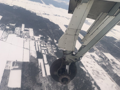 Canada, aereo perde ruota in fase di decollo: atterraggio d'emergenza. Ecco l’inedito VIDEO