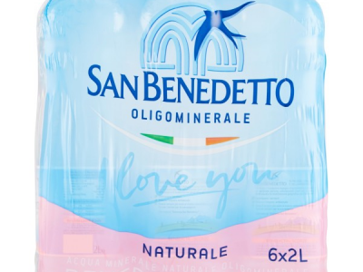 L'acqua minerale ha un cattivo odore: SoGeGross ritira bottiglie della San Benedetto Naturale 2 litri.