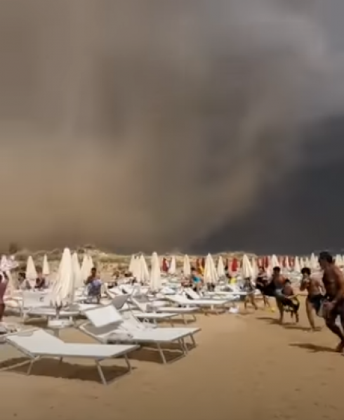 Tromba d'aria nel Sud Salento: 5 feriti - VIDEO